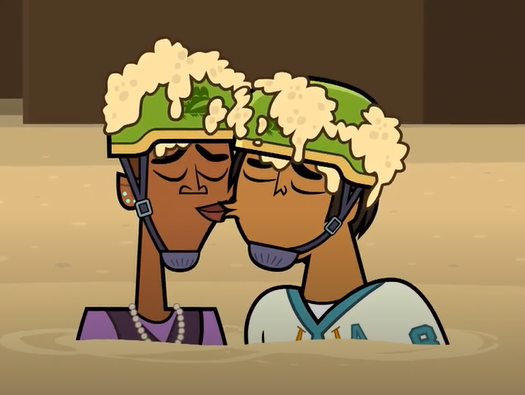 Bowie and Raj's first kiss in S7:E6